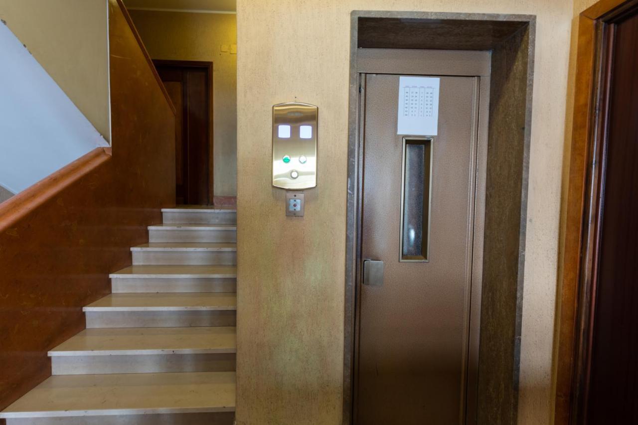 Alexandra Apartment Rome Bagian luar foto